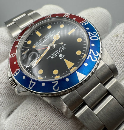Rolex GMT-Master 1675 MK4 Pepsi Red Back Heavy Patina 1976 (Full-Set)