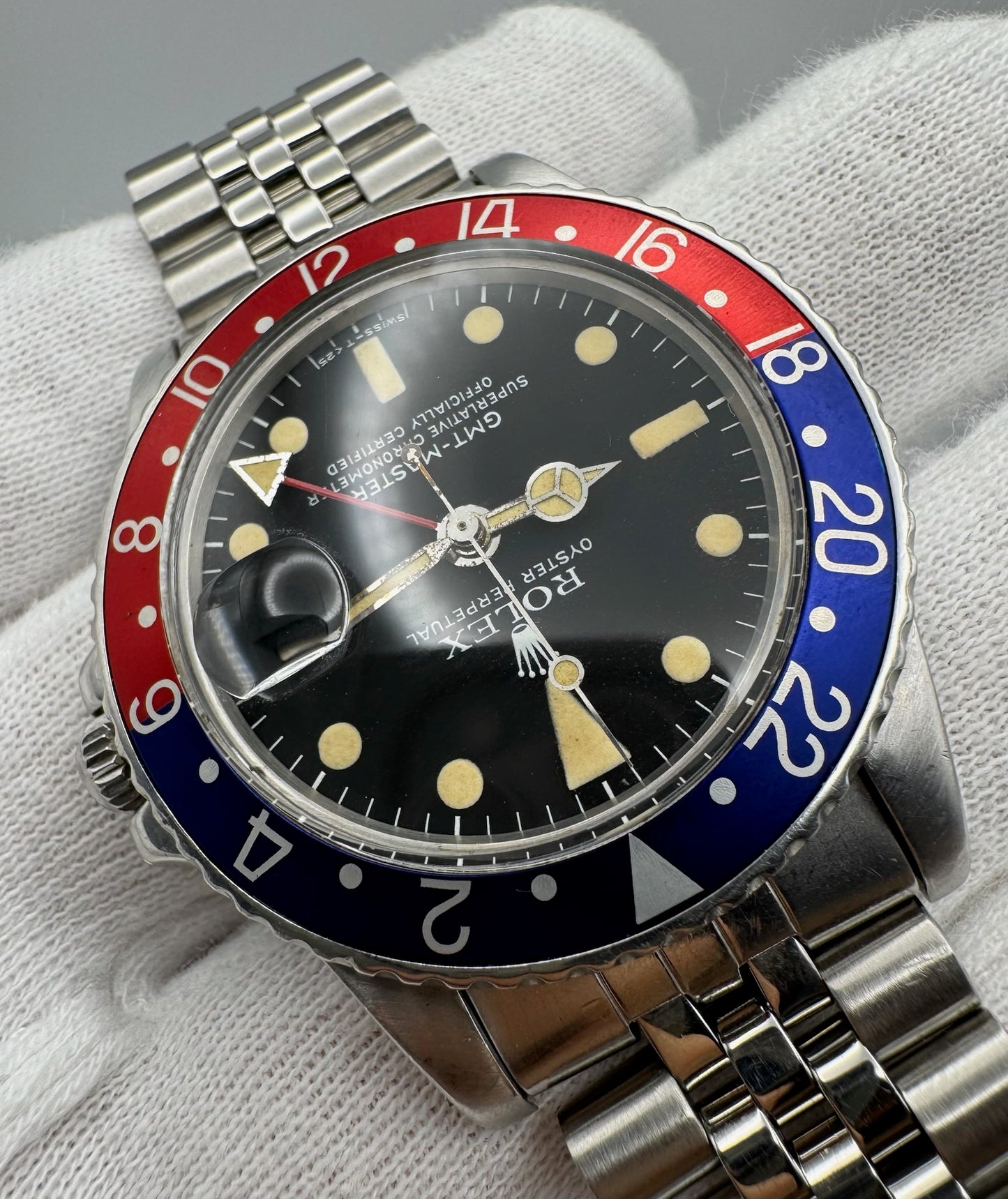 Rolex GMT-Master 1675 MK5 Pepsi Jubilee Yellow Patina 1978 (Serviced)